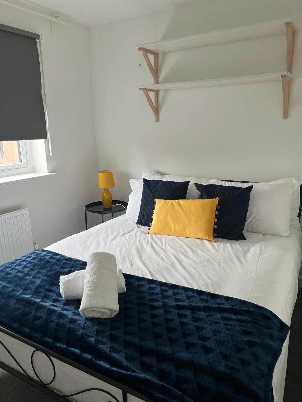 Village House St Mellons - Close To A48 And M4 Cardiff Extérieur photo