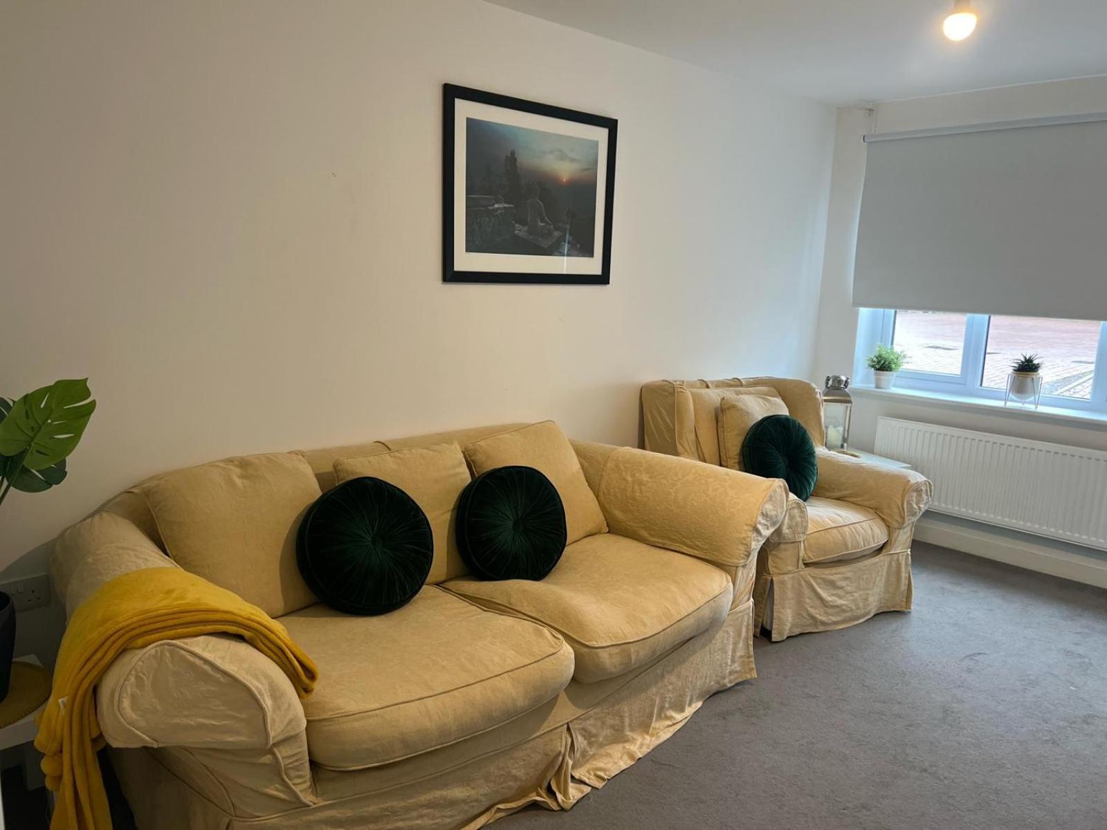 Village House St Mellons - Close To A48 And M4 Cardiff Extérieur photo